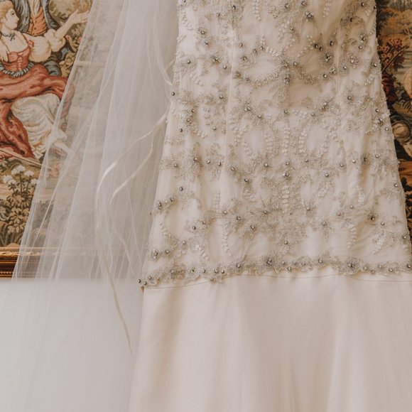 Vintage Jim Hjelm Beaded Wedding Gown - Picture 14 of 16